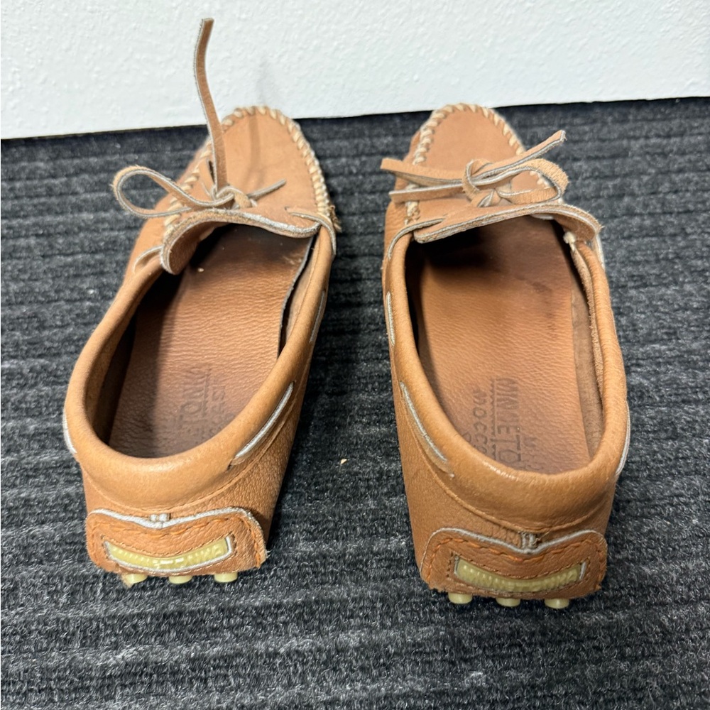 Minnetonka Men's Moosehide Classic - Picture 2 of 6